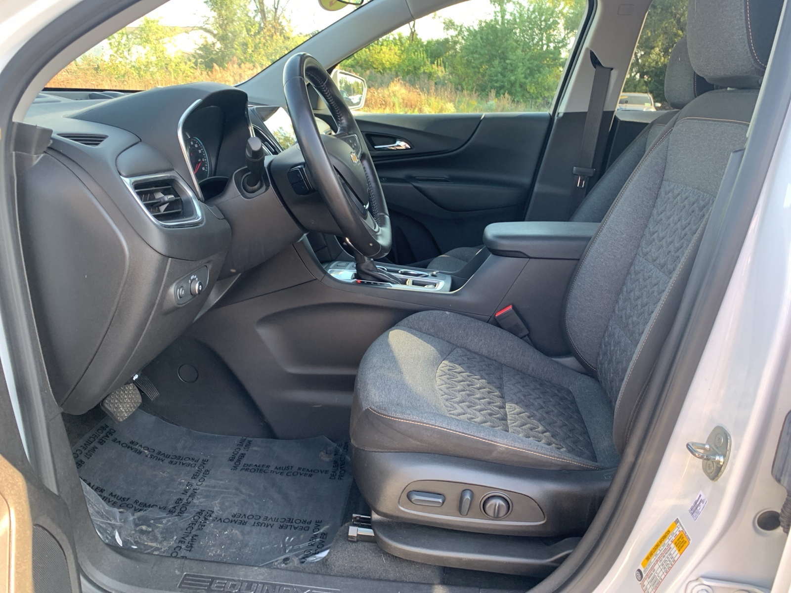 2022 Chevrolet Equinox LT photo 13