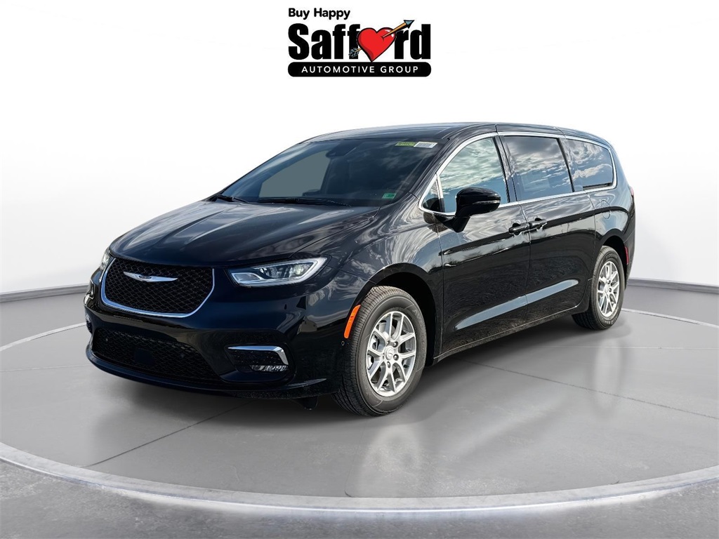 2026 Chrysler Pacifica Select's photo