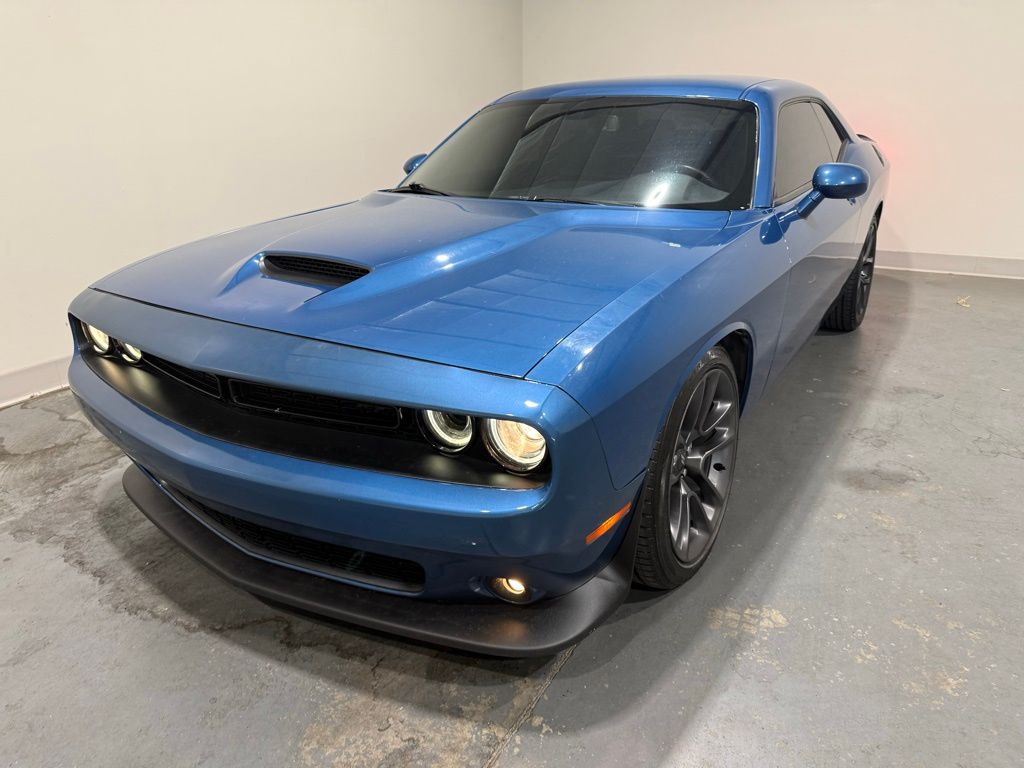 2022 Dodge Challenger GT photo 3
