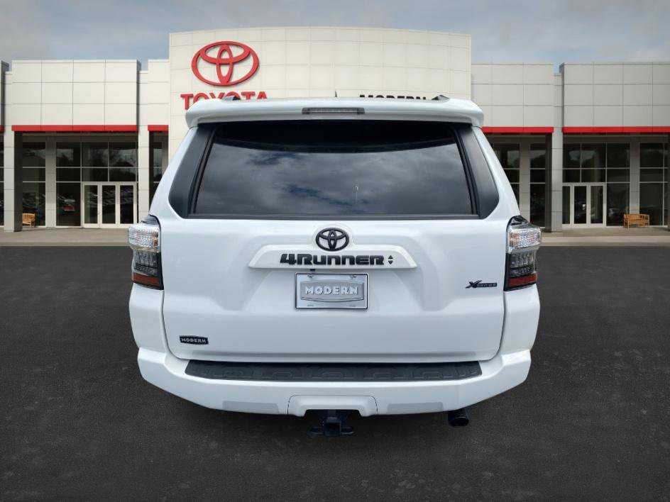 2023 Toyota 4Runner SR5 Premium photo 4