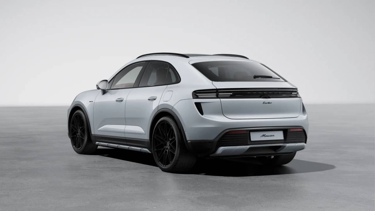 2025 Porsche Macan Turbo Electric photo 3