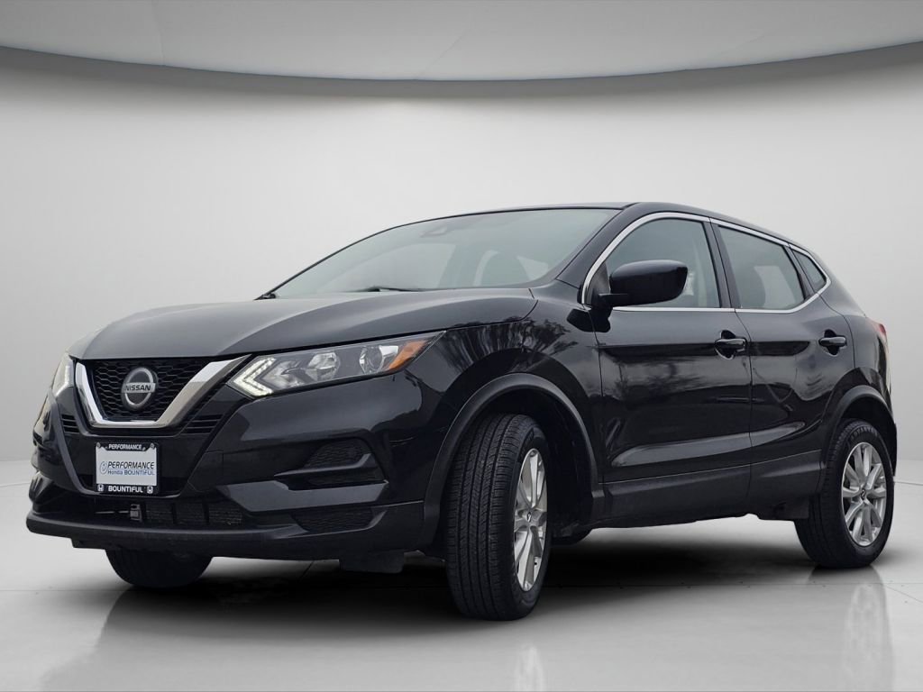 2021 Nissan Rogue Sport S photo 2