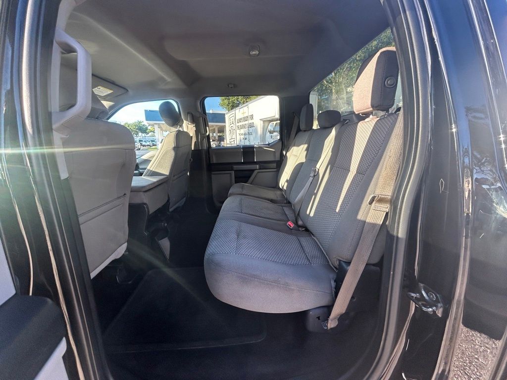 2017 Ford F-150 XLT photo 28