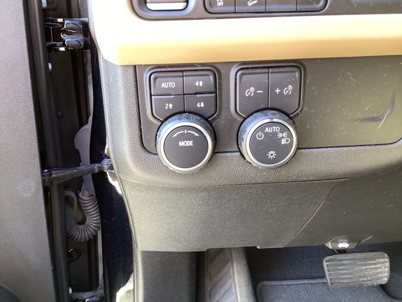 2023 Chevrolet Tahoe Premier photo 22