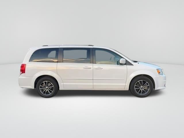 Used 2017 Dodge Grand Caravan SXT with VIN 2C4RDGCG8HR828067 for sale in Union Gap, WA
