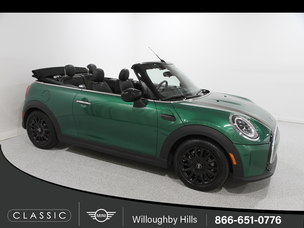 2022 MINI Convertible Base's photo