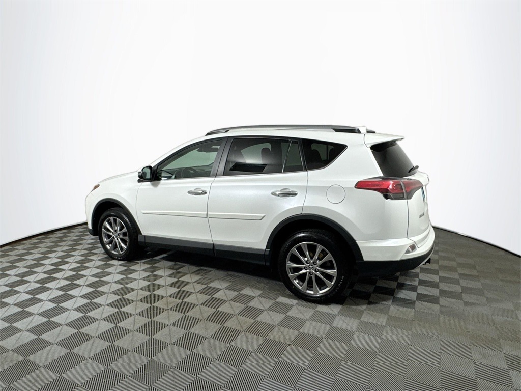 2017 Toyota RAV4 Limited photo 12