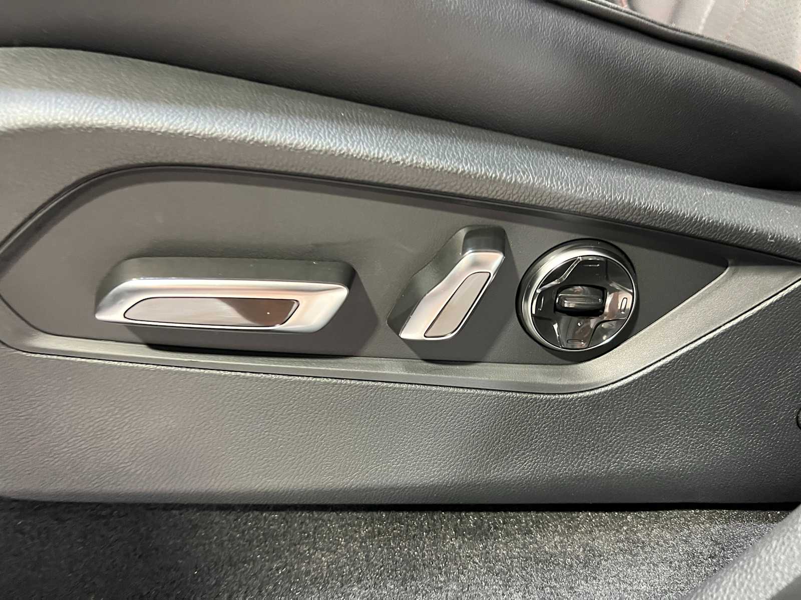 2026 Acura MDX A-Spec Advance SH-AWD photo 18