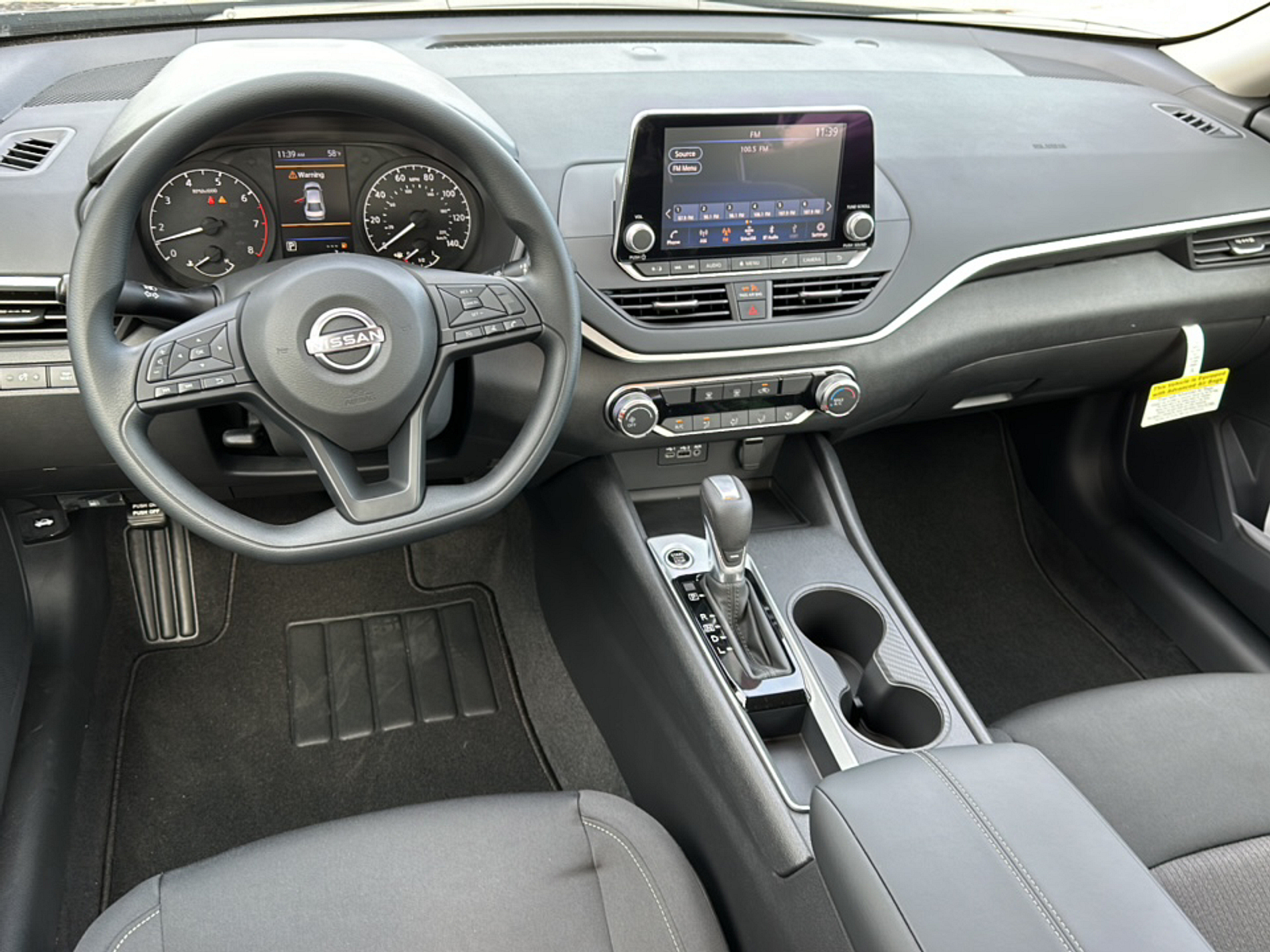 2025 Nissan Altima S photo 10