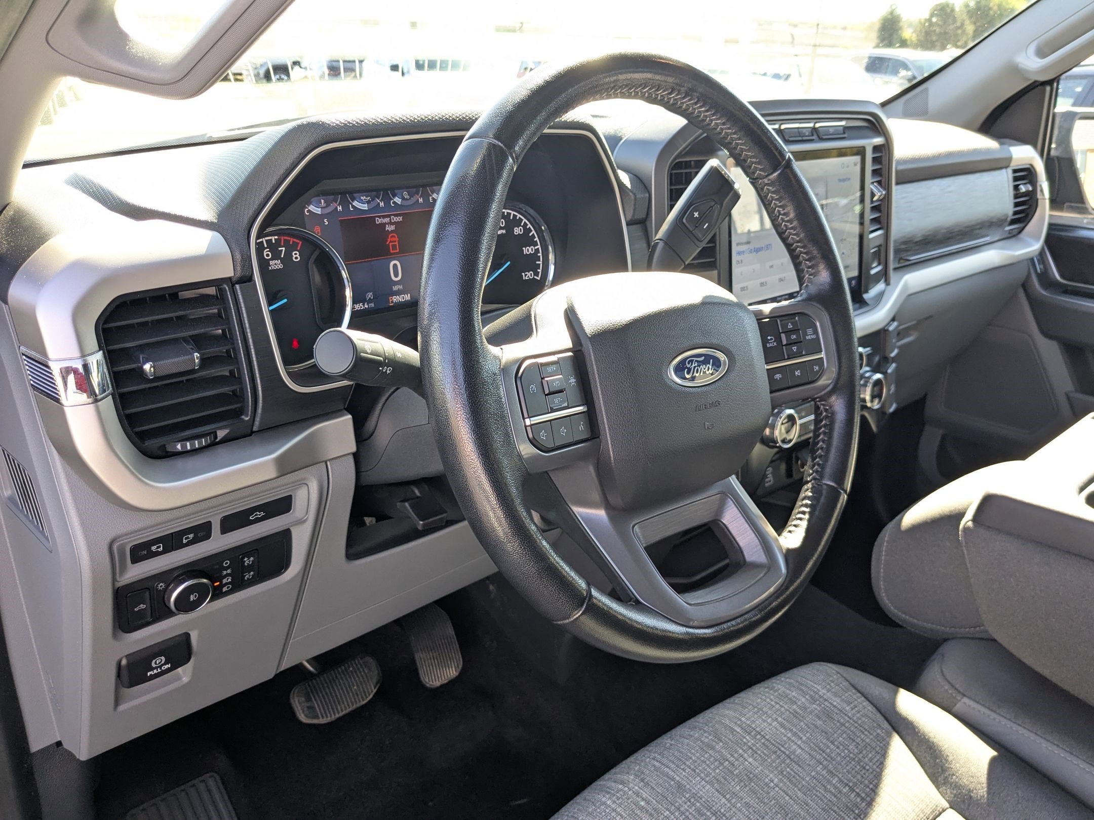 2021 Ford F-150 XLT photo 13
