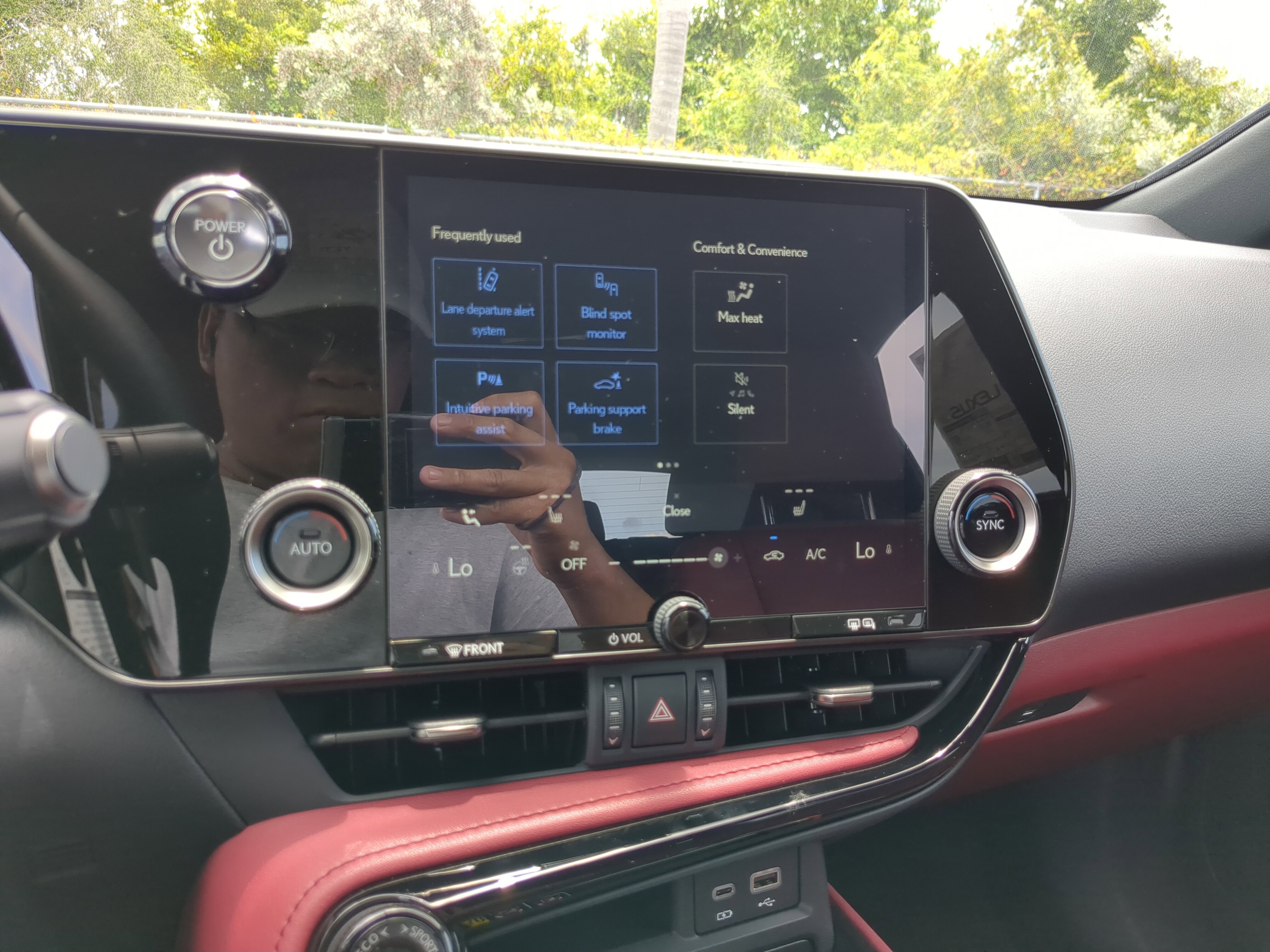 2025 Lexus NX 350h photo 12