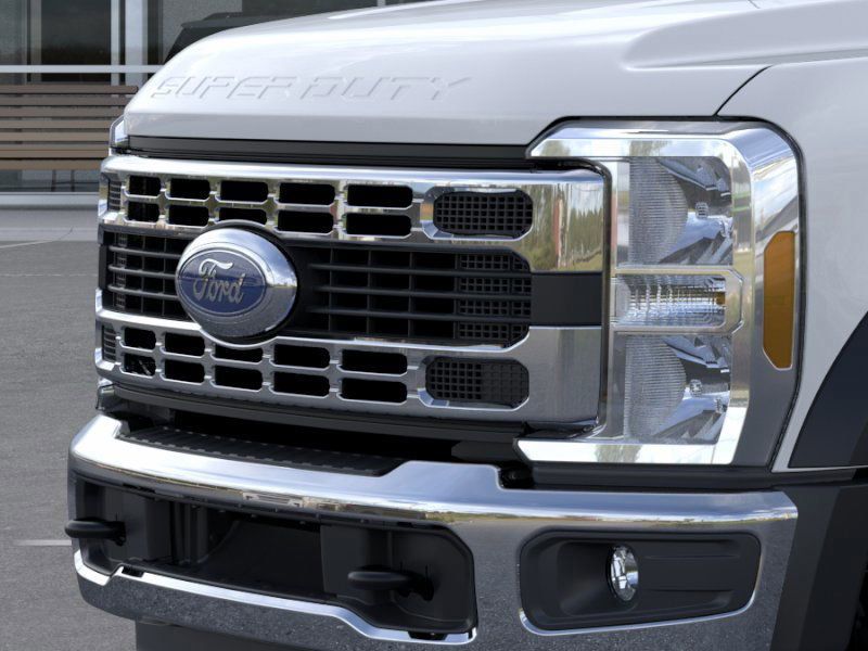 2026 Ford F-450 photo 16