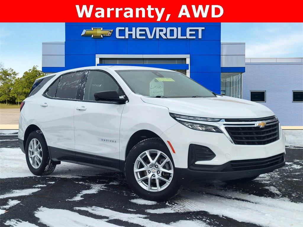 2023 Chevrolet Equinox LS's photo