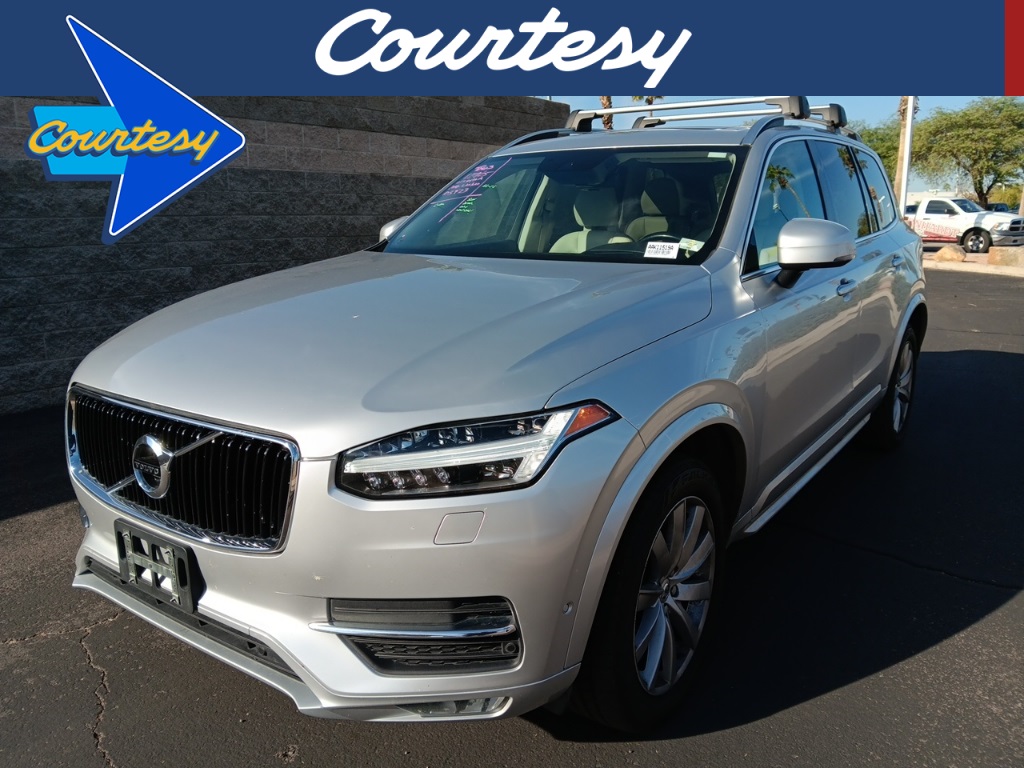 2016 Volvo XC90 Momentum