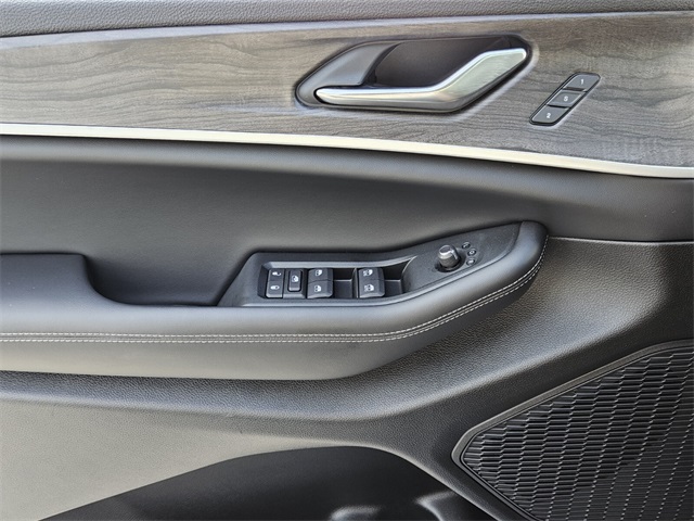 2025 Jeep Grand Cherokee Limited photo 28
