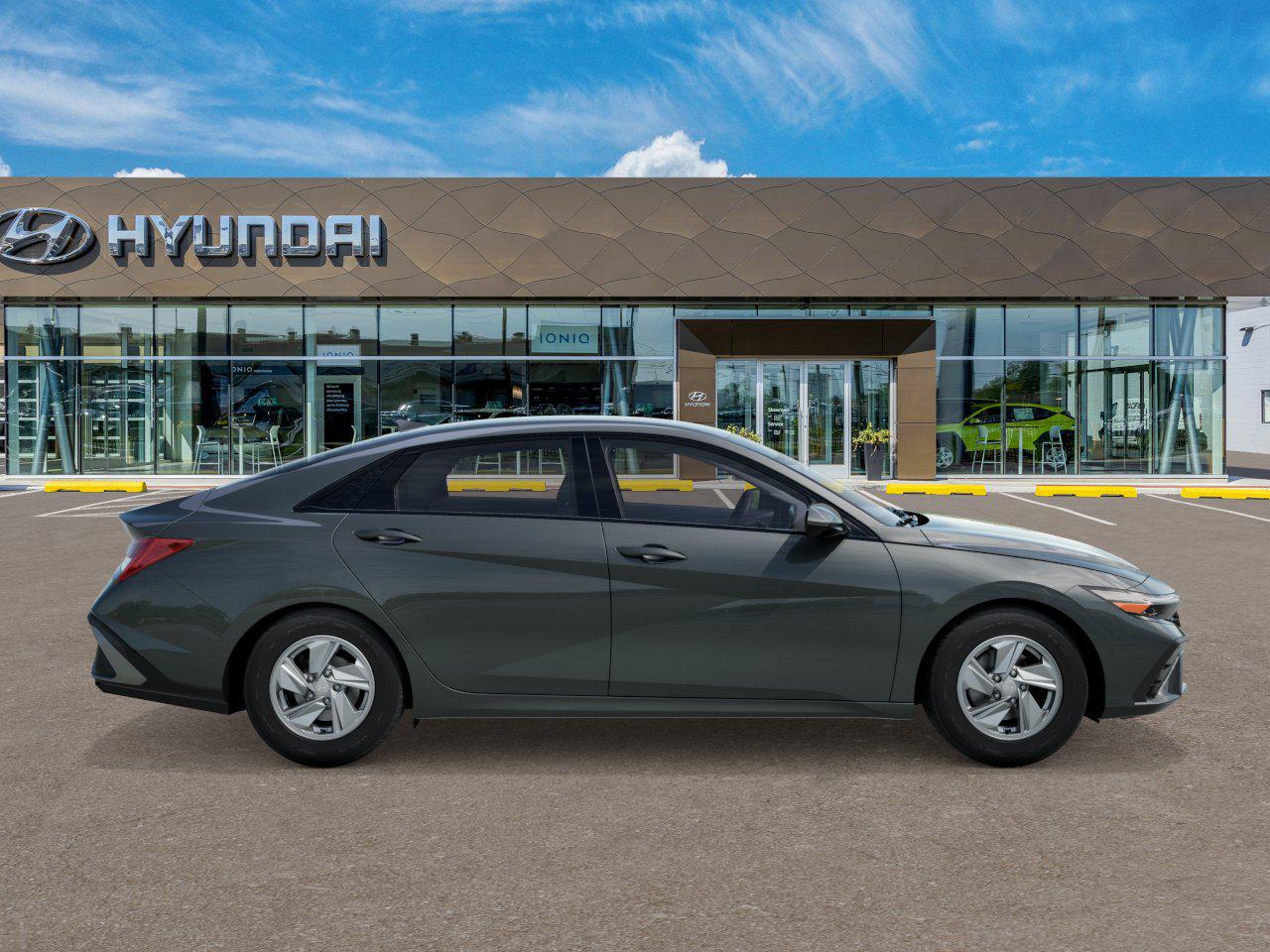 2025 Hyundai Elantra SE photo 6