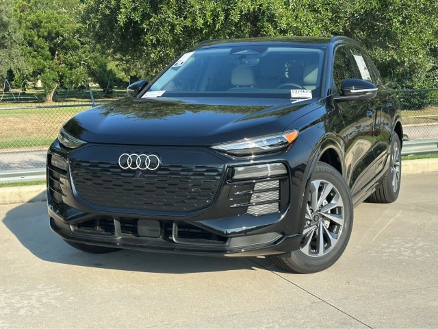 2025 Audi Q6 e-tron Premium