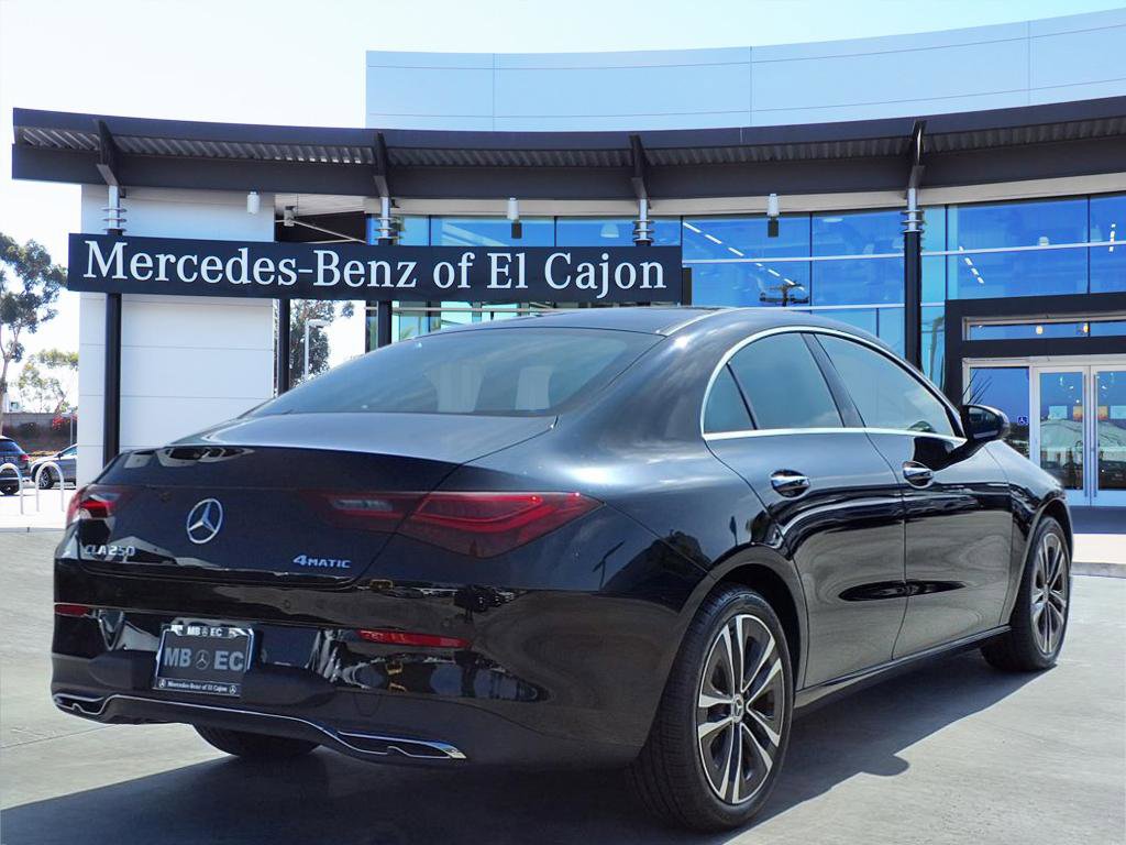 2025 Mercedes Benz CLA 250 4MATIC photo 3