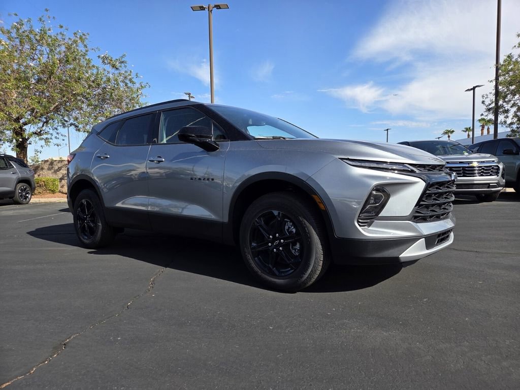 2025 Chevrolet Blazer 2LT's photo