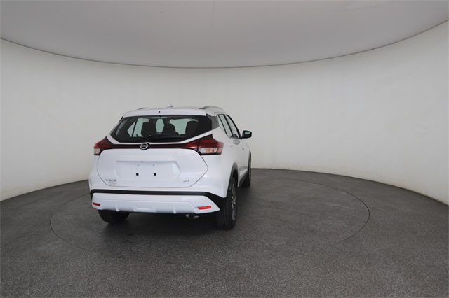 2021 Nissan Kicks SV photo 16