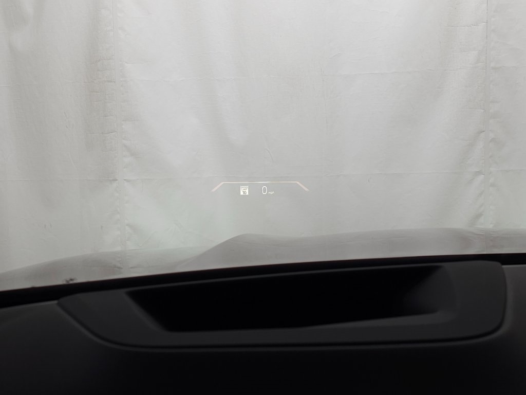 2025 BMW X6 - Image 25