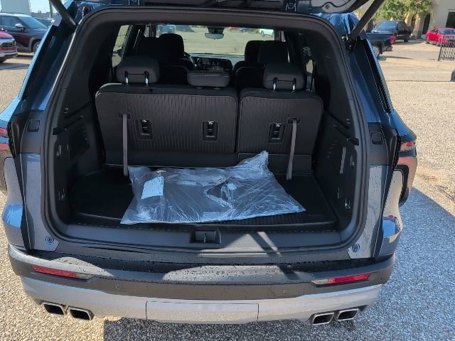 2026 Chevrolet Traverse photo 17