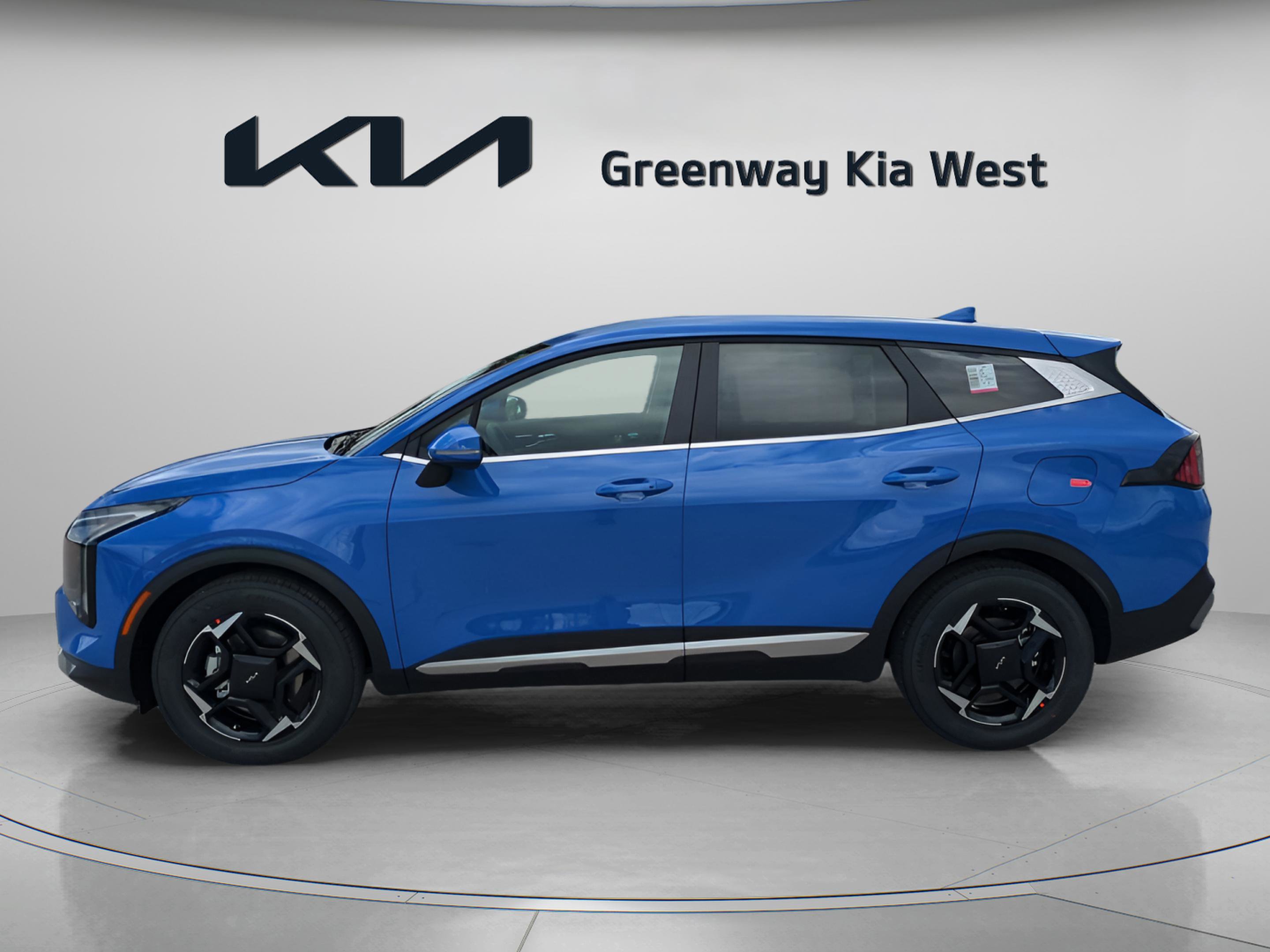 2026 Kia Sportage EX photo 3