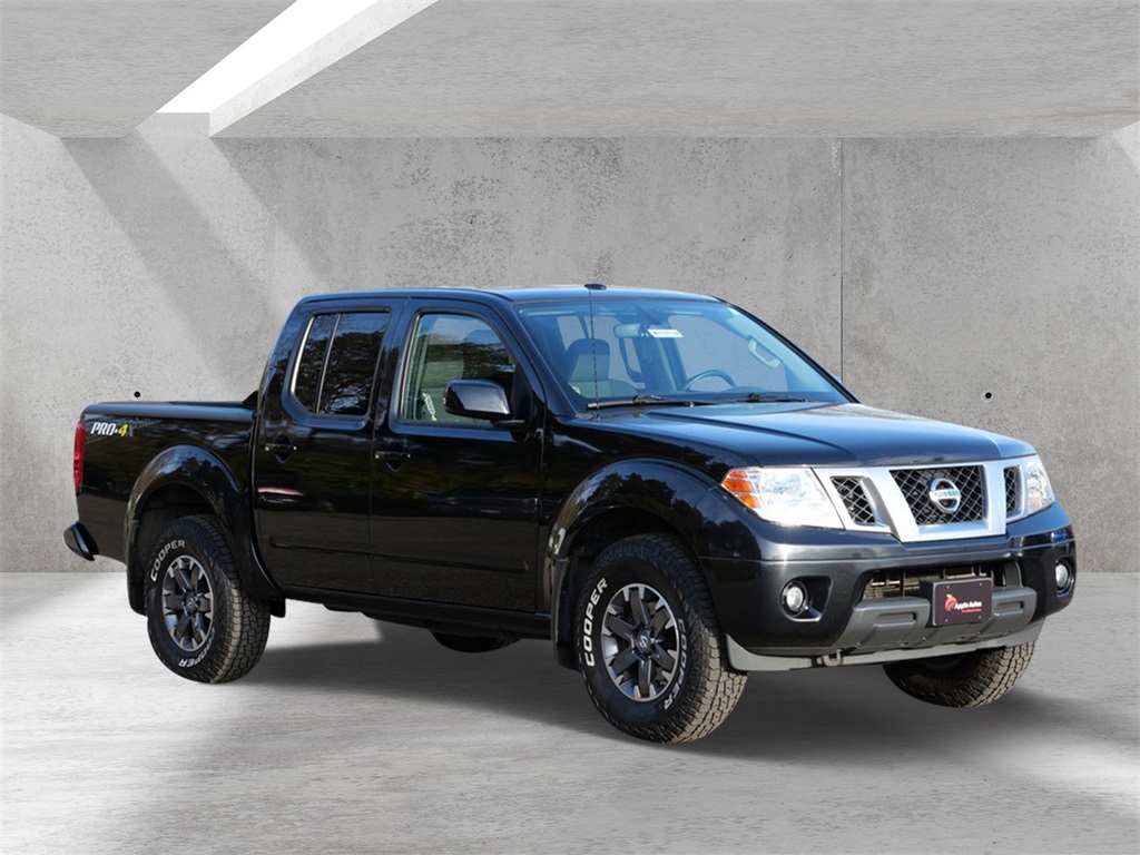 2016 Nissan Frontier PRO-4X's photo