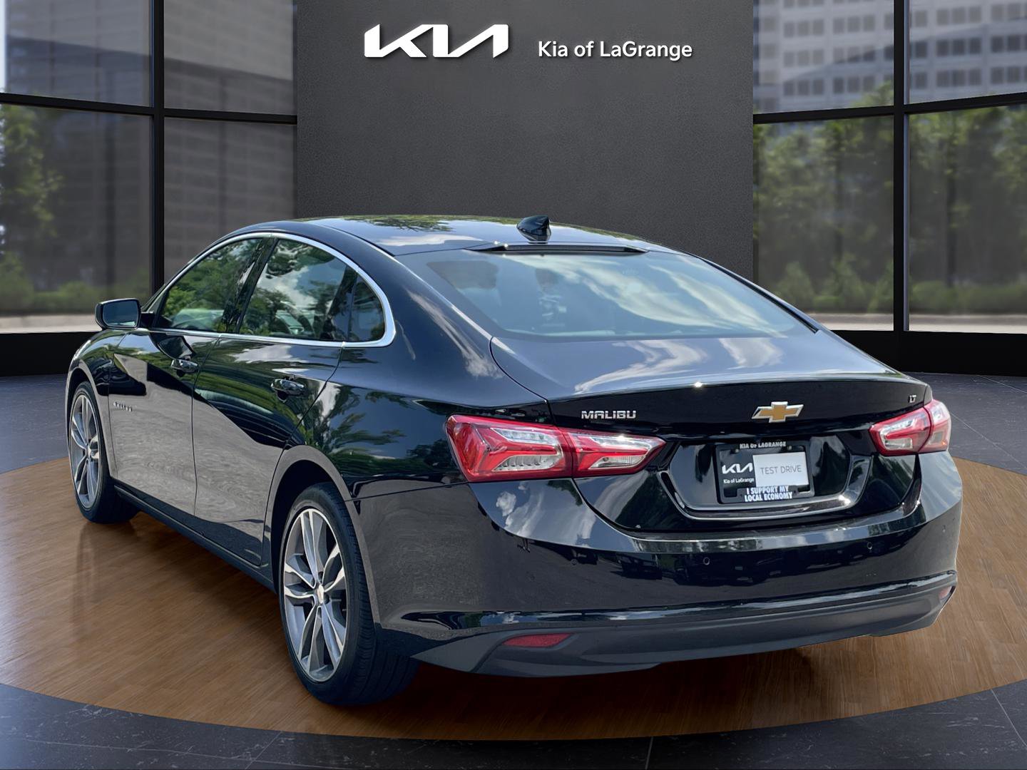 2024 Chevrolet Malibu Premier 2LT photo 12