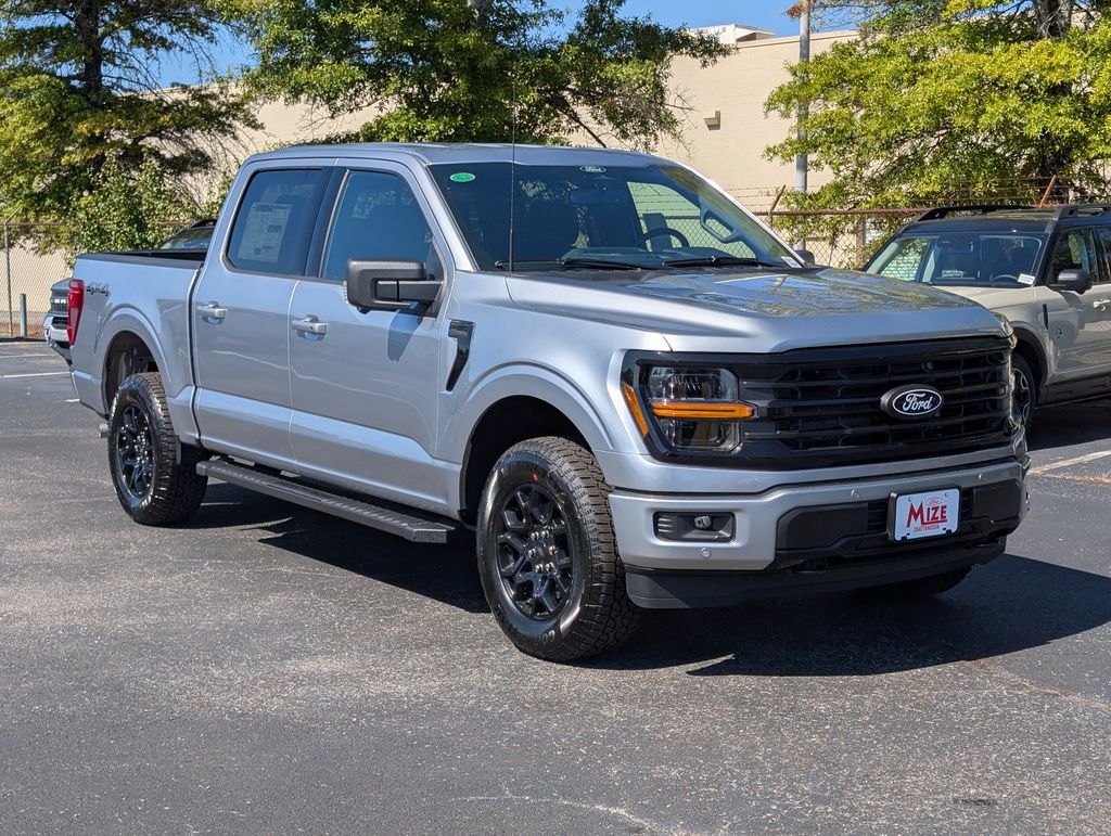 2025 Ford F-150 XLT photo 2