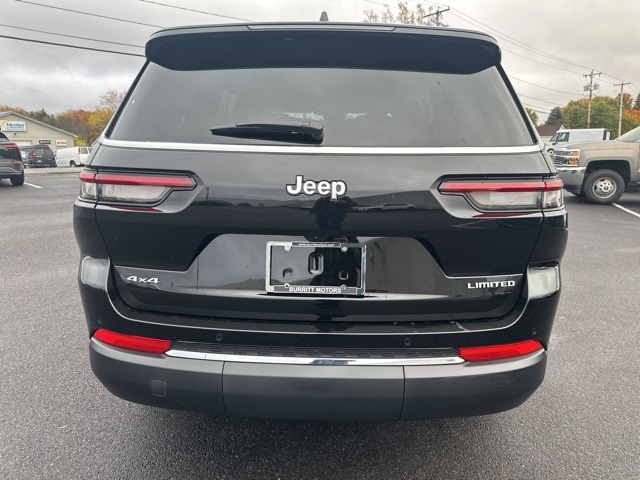 2025 Jeep Grand Cherokee Limited photo 3