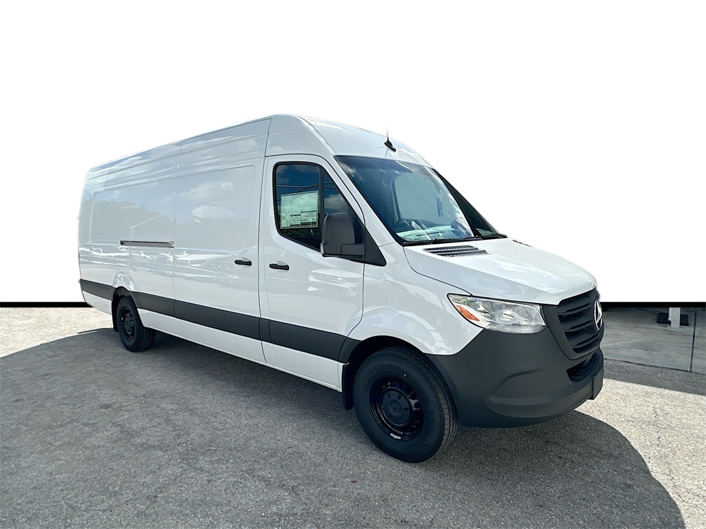 2026 Mercedes-Benz Sprinter Cargo Van Base's photo