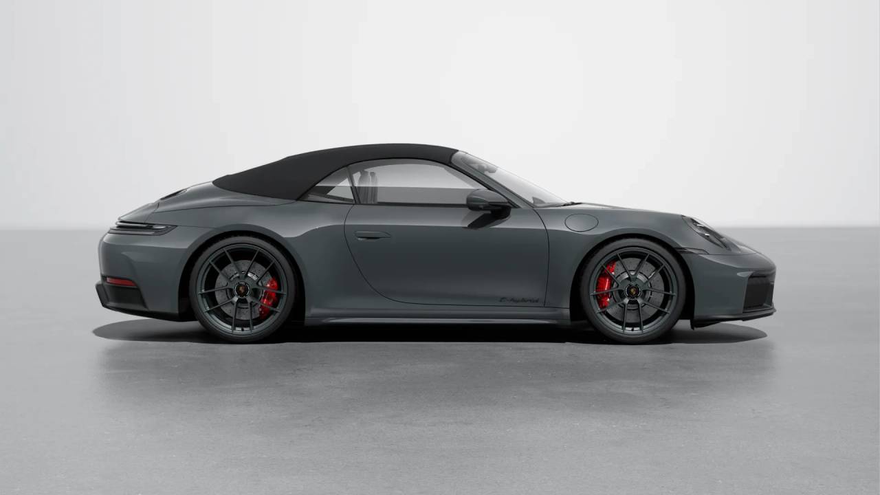2026 Porsche 911 GTS Cabriolet photo 7