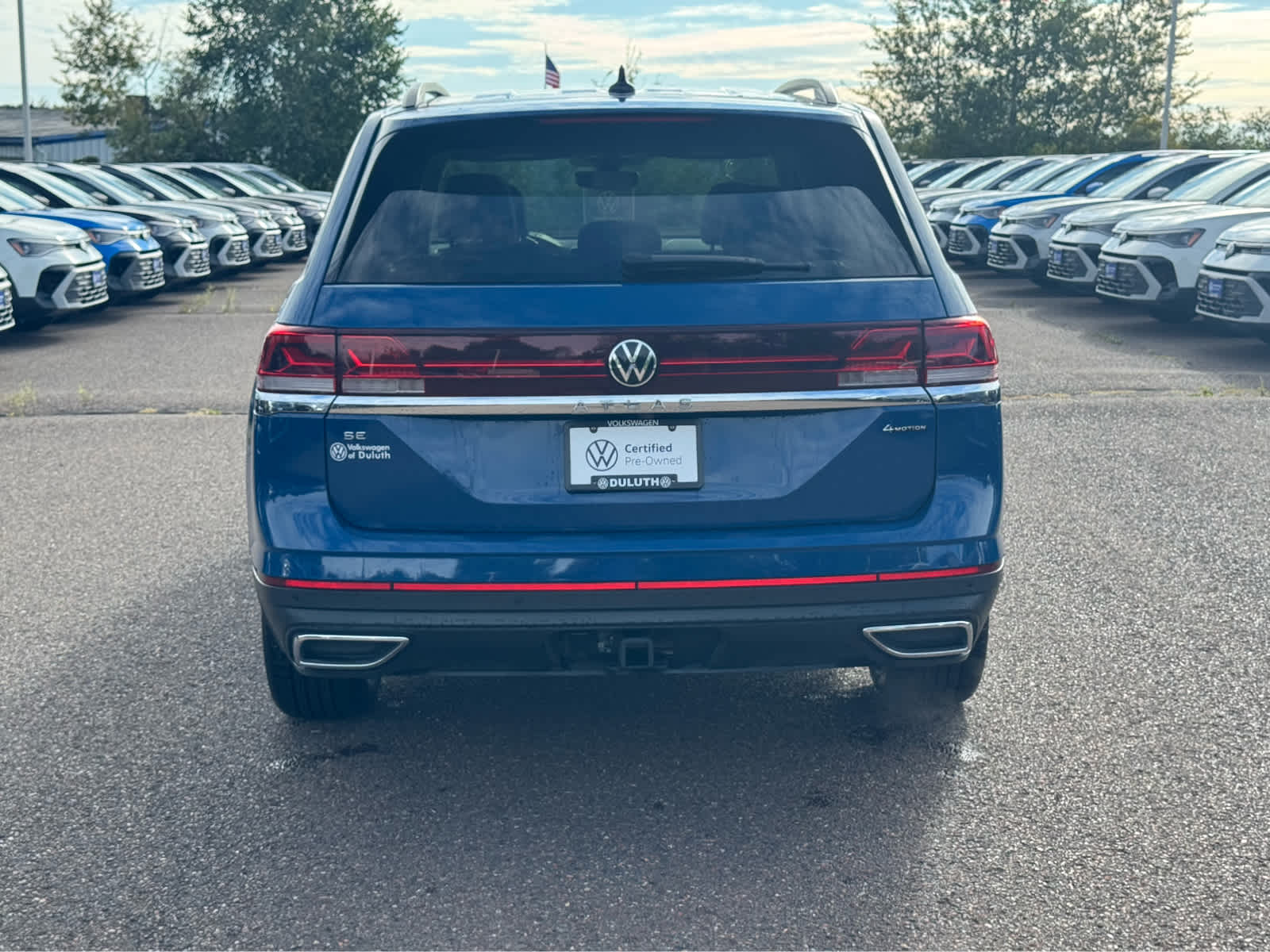2025 Volkswagen Atlas SE Technology photo 3