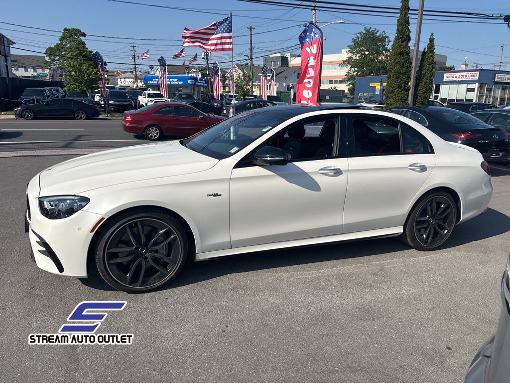 2022 Mercedes Benz E 53 AMG photo 2