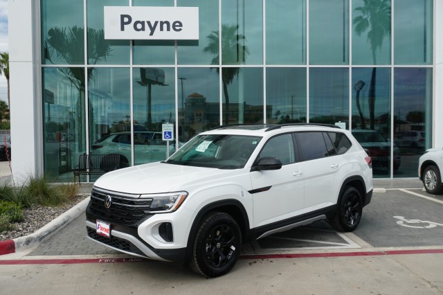 2026 Volkswagen Atlas Atlas Peak Edition's photo