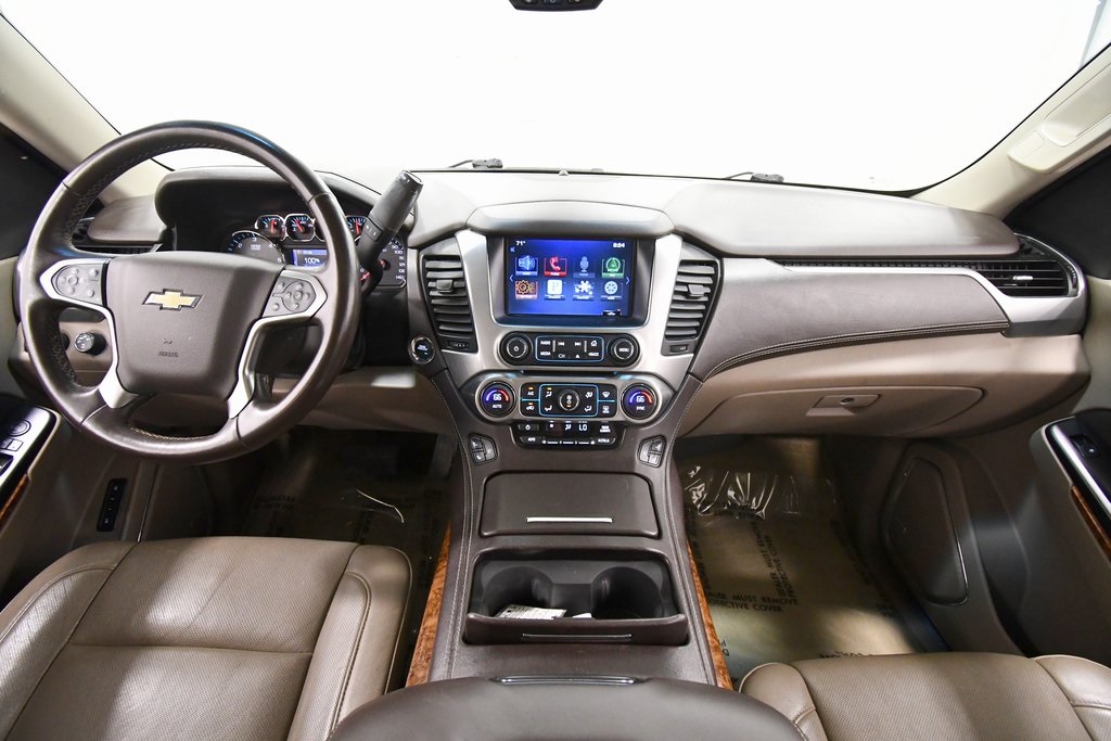 2015 Chevrolet Tahoe LTZ photo 3