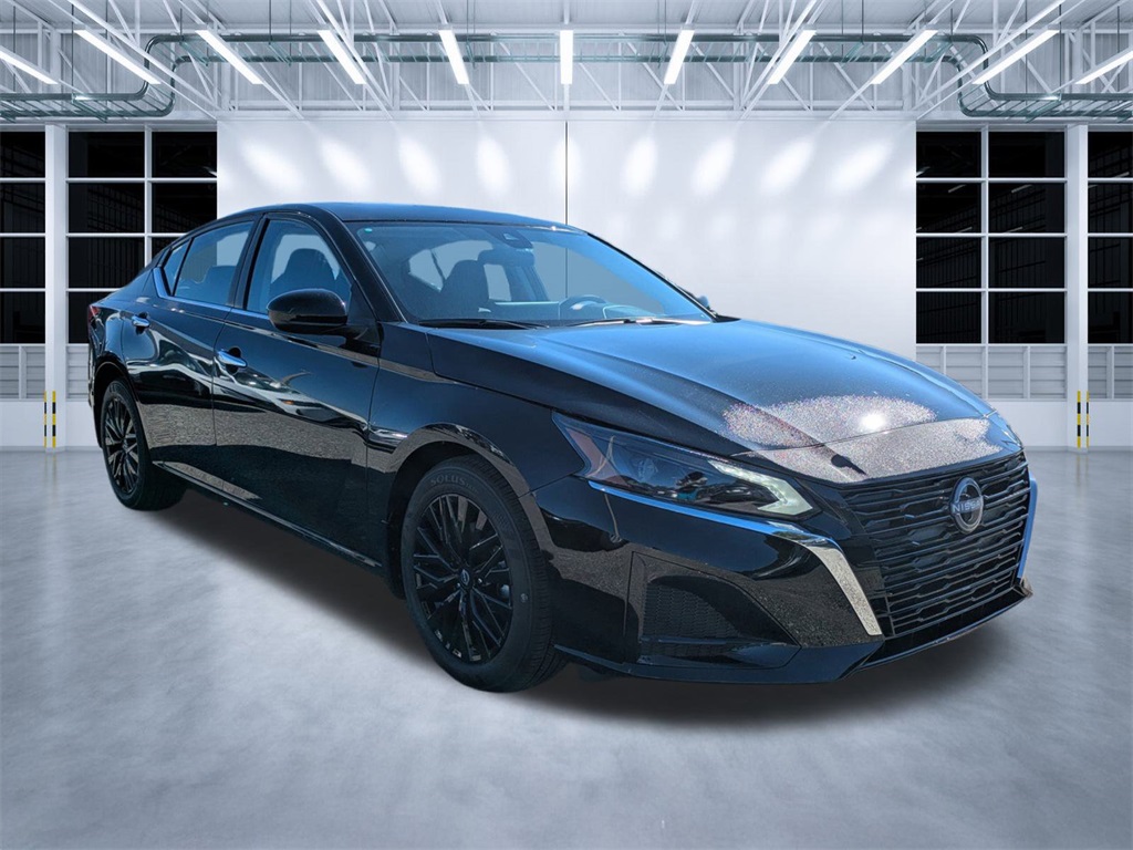 2025 Nissan Altima SV's photo