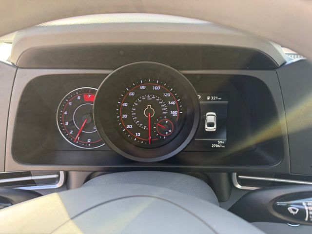 2023 Hyundai Elantra SEL photo 4