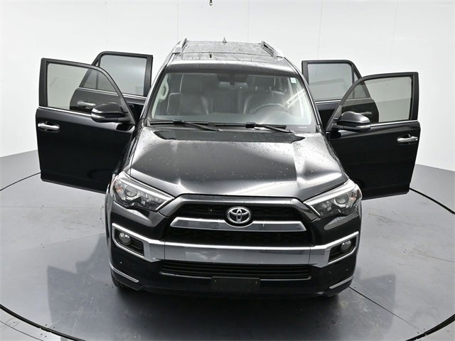 2018 Toyota 4Runner SR5 photo 44