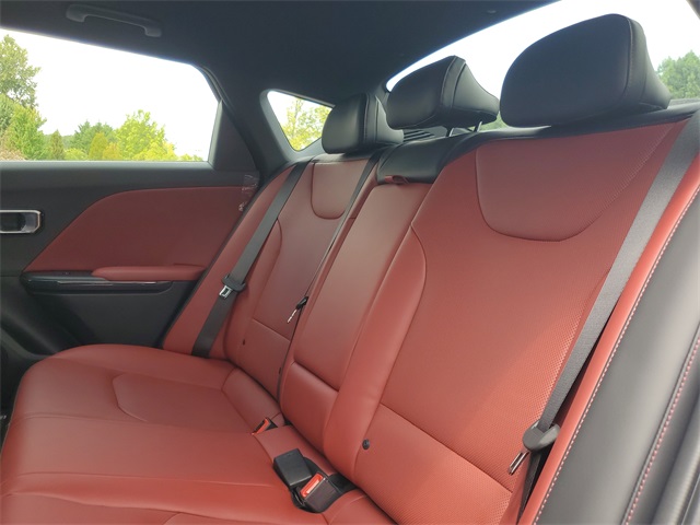 2025 Kia K4 GT-Line photo 5