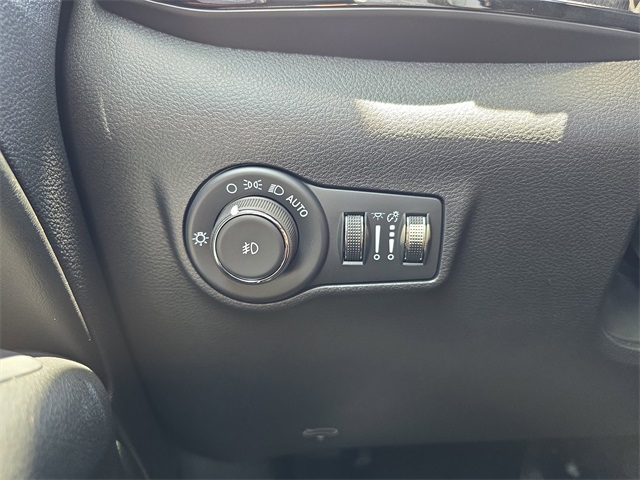 2025 Jeep Compass Latitude photo 21