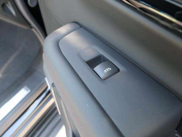 2026 Chevrolet Suburban RST photo 24
