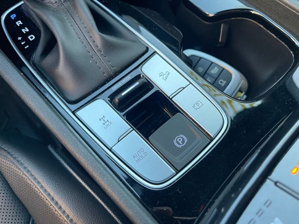 2022 Hyundai Santa Cruz Limited photo 12