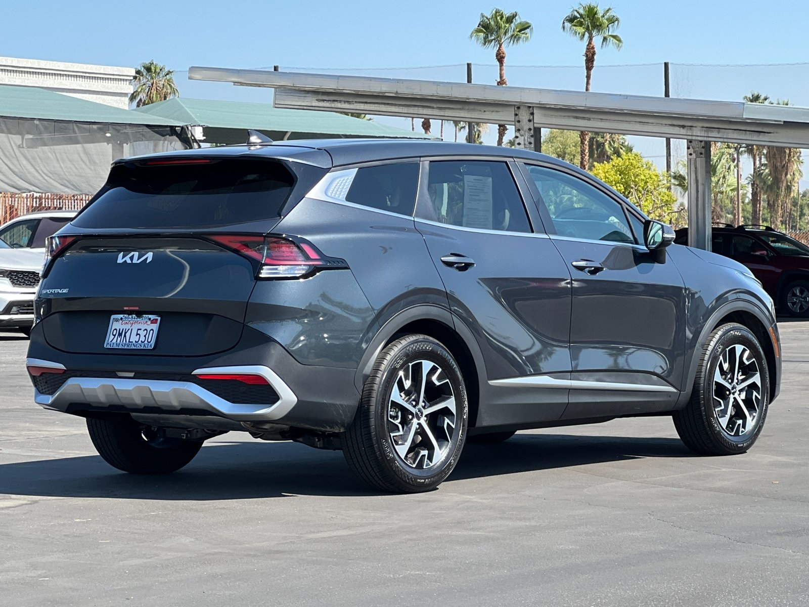 2024 Kia Sportage EX photo 2