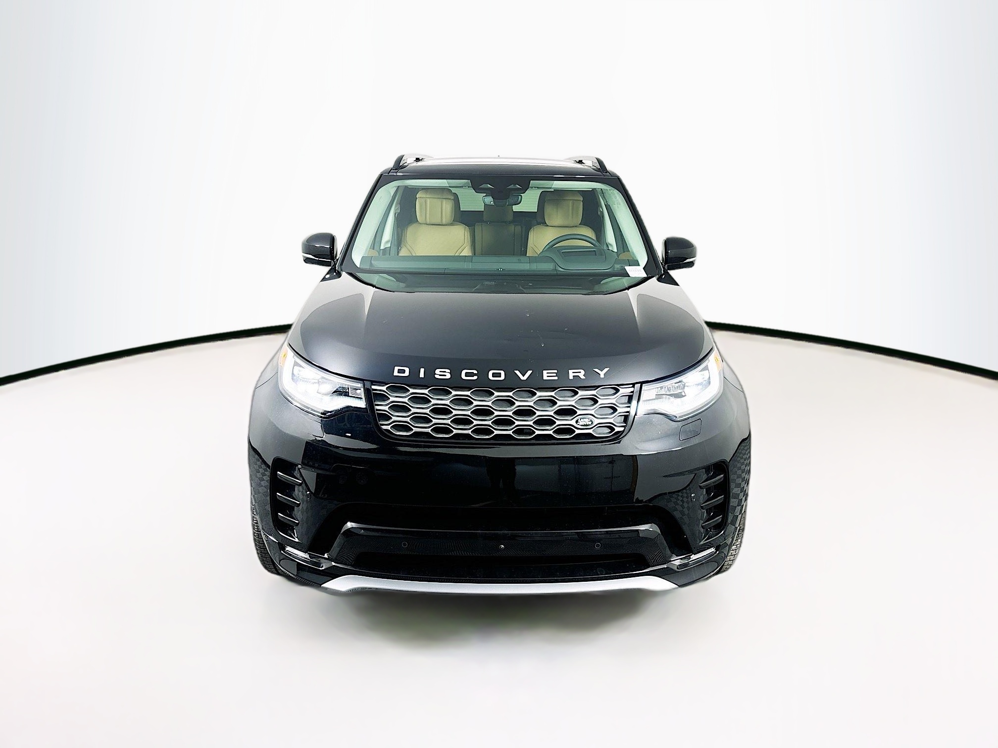 2025 Land Rover Discovery Metropolitan Edition photo 2