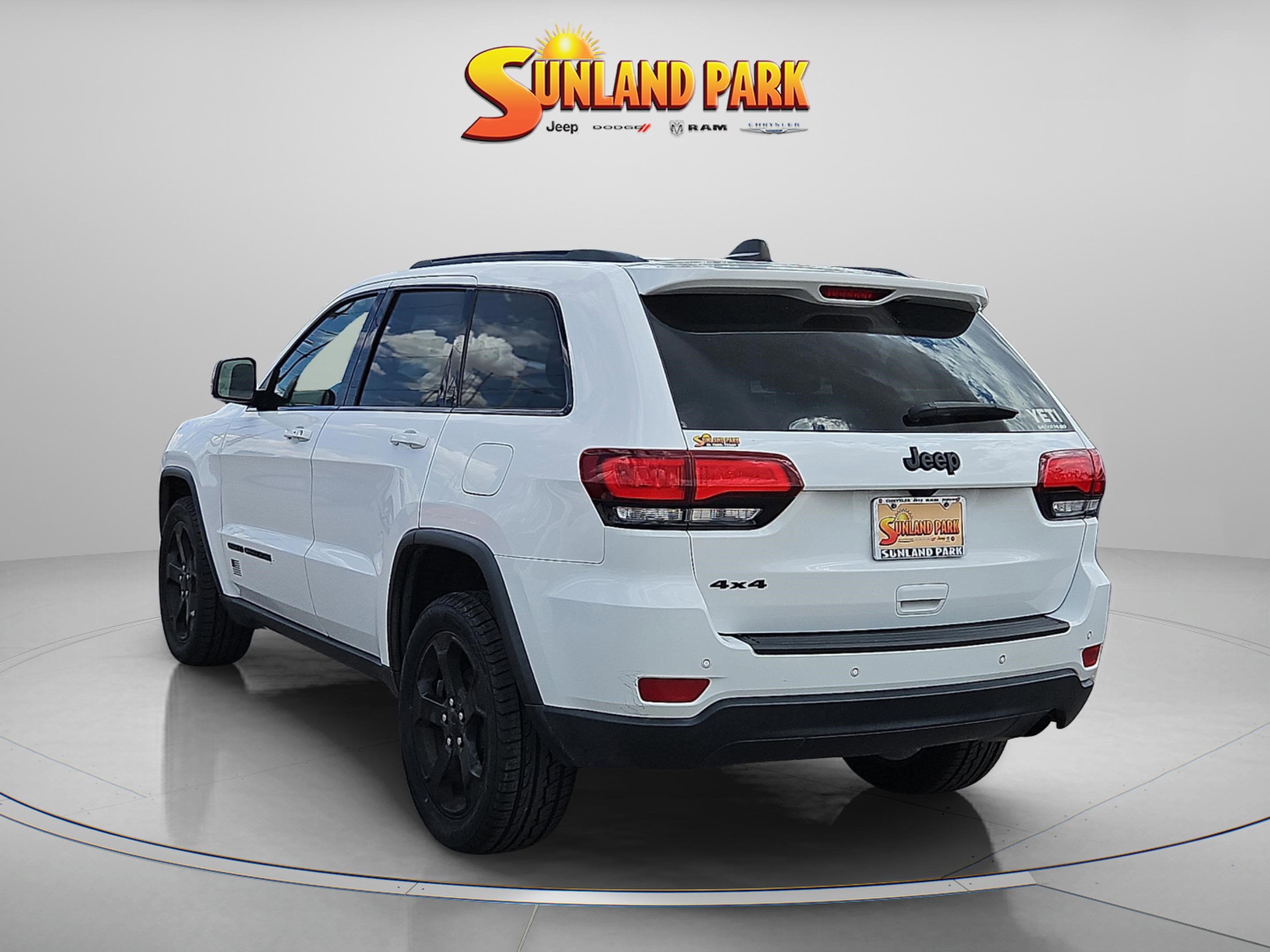 2021 Jeep Grand Cherokee Freedom photo 3