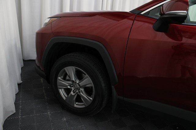 2024 Toyota RAV4 Hybrid XLE photo 8