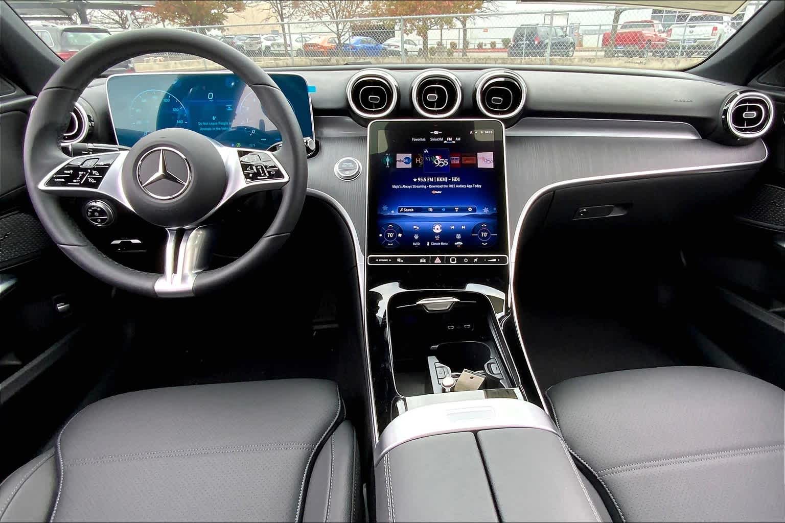 2025 Mercedes Benz C 300 photo 7