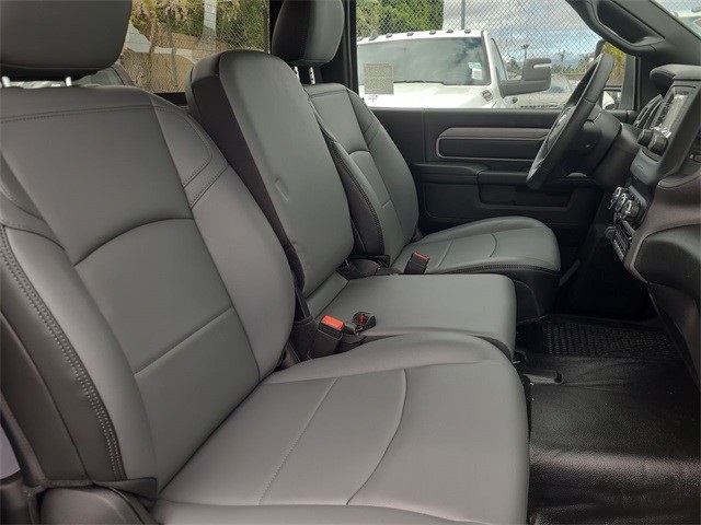2024 Ram 3500 Tradesman photo 23